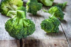 growing broccoli indoors